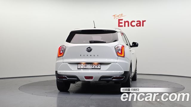 SsangYong Tivoli Armour Diesel VX 2WD - фото 3