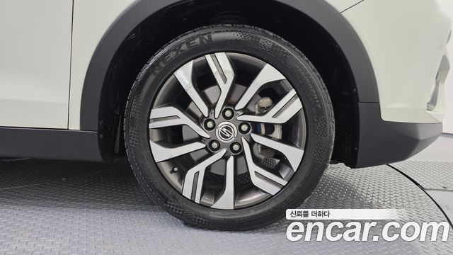 SsangYong Tivoli Armour Diesel VX 2WD - фото 4