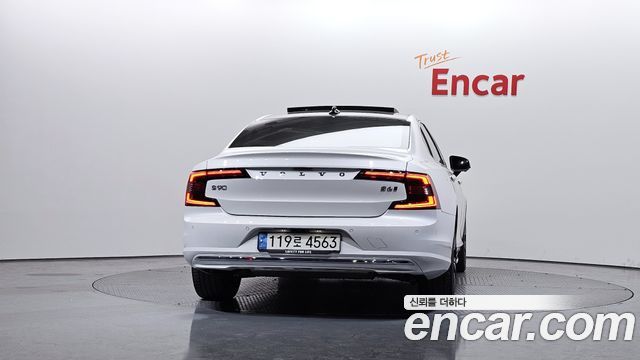 Volvo S90 B6 AWD Ultimate Bright - фото 3