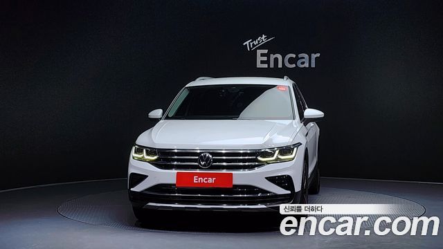 Volkswagen Tiguan 2-го поколения 2.0 TDI Premium - фото 2
