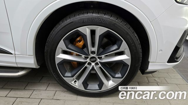 Audi Q7 55 TFSI Quattro Premium - фото 4