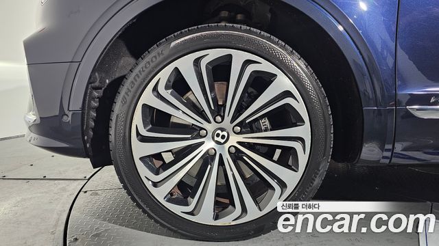 Bentley Bentayga 4.0 V8 - фото 3