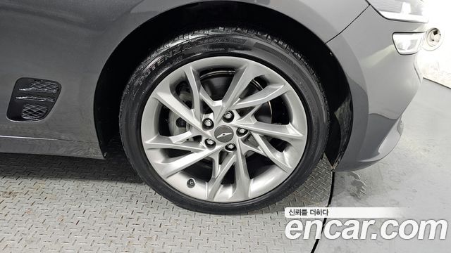 Genesis G70 New Gasoline 2.0T 4WD - фото 4