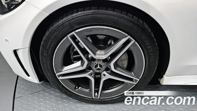 Mercedes-Benz C-Class W205 C200 Cabriolet - фото 4