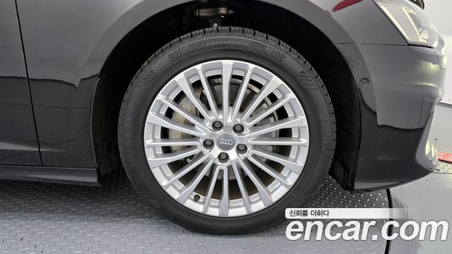 Audi A6 C8 45 TFSI Premium - фото 4