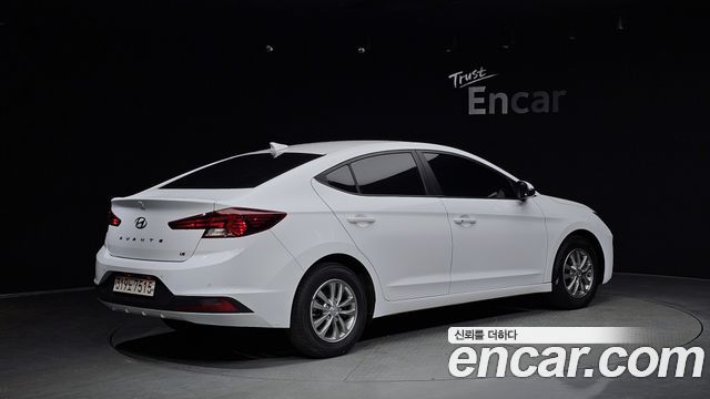 Hyundai Avante New AD 1.6 Smart - фото 1