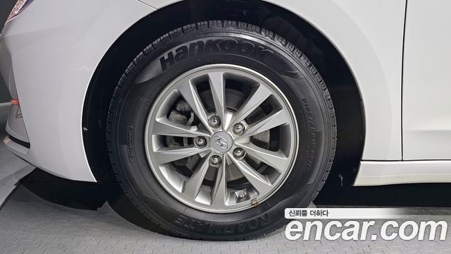 Hyundai Avante New AD 1.6 Smart - фото 4