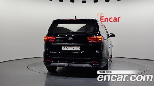 Kia Carnival New 9-Seater Prstige - фото 3