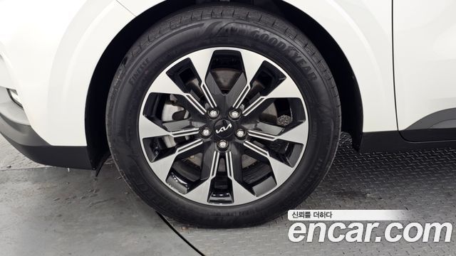 Kia Carnival 4-го поколения 9-Seater Prestige - фото 4