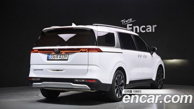 Kia Carnival 4-го поколения 9-Seater Prestige - фото 1