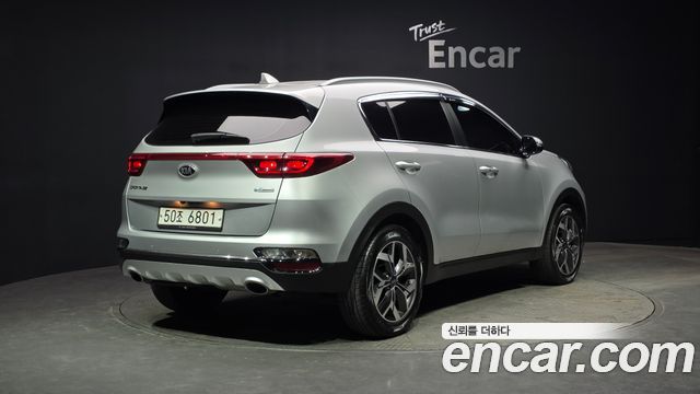 Kia Sportage The Bold Diesel 2.0 2WD Prestige - фото 1