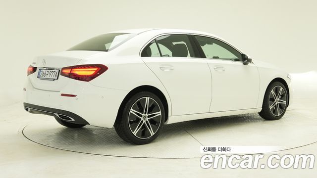 Mercedes-Benz A-Class W177 A220 Sedan - фото 1