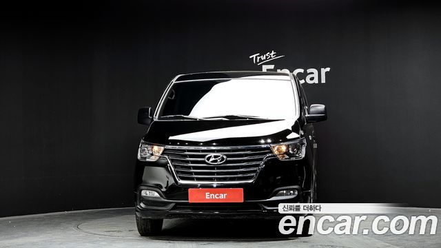 Hyundai Starex New Urban 9-Seater Premium - фото 2