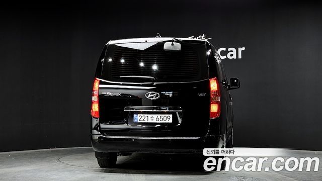 Hyundai Starex New Urban 9-Seater Premium - фото 3