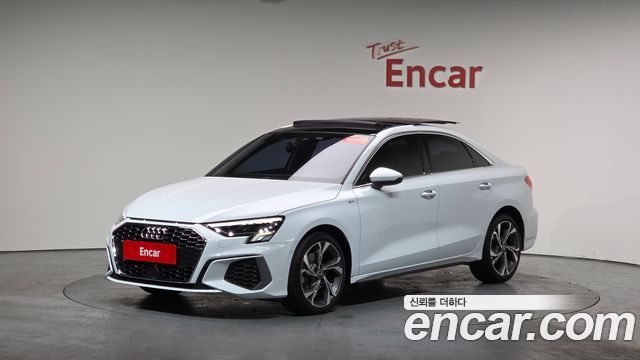 Audi A3 40 TFSI Premium - фото 0