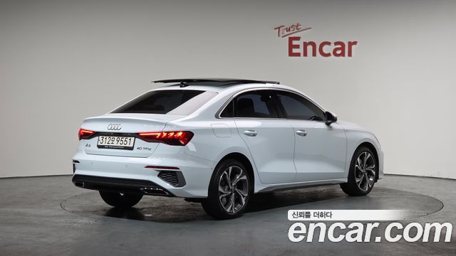 Audi A3 40 TFSI Premium - фото 1