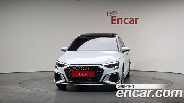 Audi A3 40 TFSI Premium - фото 2