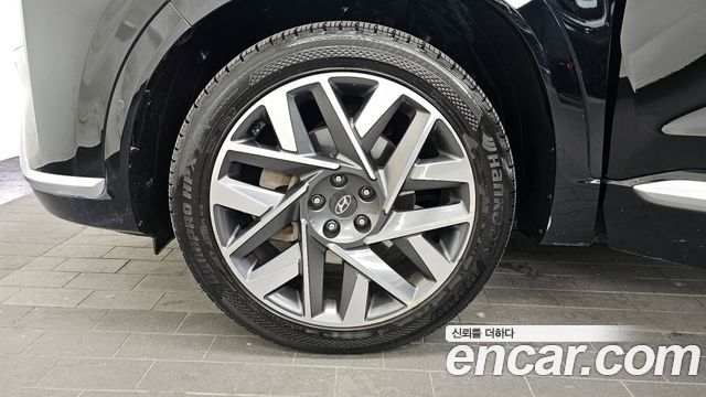 Hyundai Santafe New Diesel 2.2 4WD Calligraphy - фото 4
