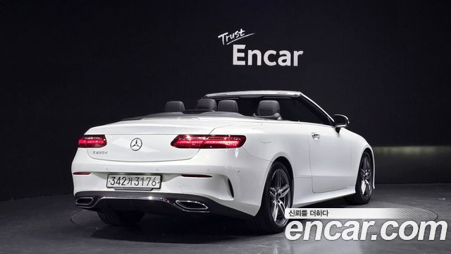 Mercedes-Benz E-Class W213 E220d Cabriolet - фото 1
