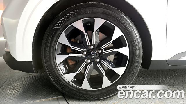 Kia Carnival 4-го поколения 9-Seater Signature - фото 4