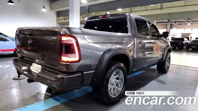 Dodge Ram Pick Up 5.7 - фото 1