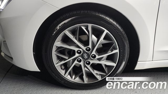Hyundai Avante New AD 1.6 Smart Choice - фото 4