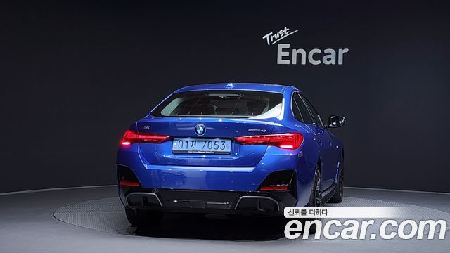 BMW i4 eDrive40 M Sports - фото 3