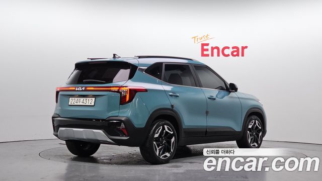 Kia Seltos New Gasoline 2.0 2WD Signature - фото 1