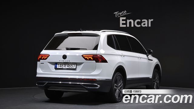 Volkswagen Tiguan Allspace 2.0 TSI Prestige - фото 1