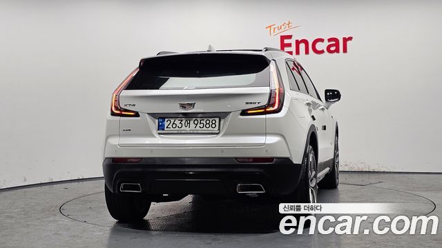 Cadillac XT4 2.0 Sport AWD - фото 3