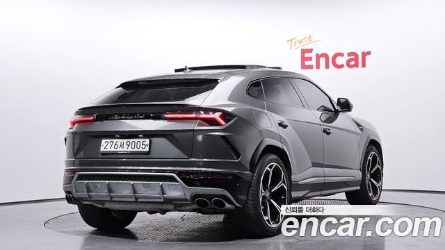 Lamborghini Urus 4.0 V8 - фото 1