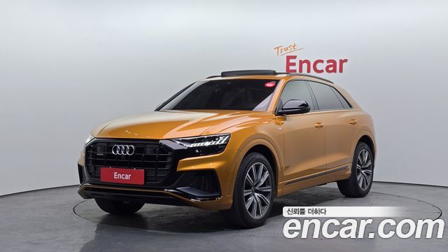 Audi Q8 55 TFSI Quattro Premium - фото 0