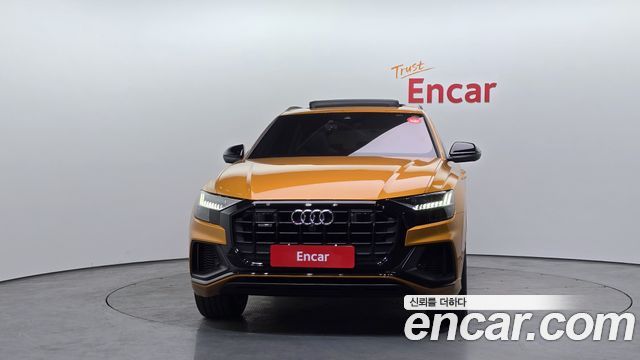 Audi Q8 55 TFSI Quattro Premium - фото 2