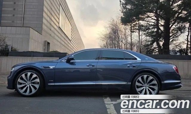 Bentley Flying Spur 3-го поколения 6.0 - фото 4