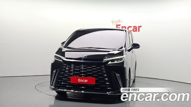 Lexus LM 2-го поколения 500h Executive - фото 2