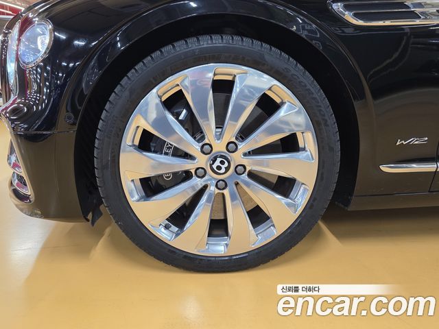 Bentley Flying Spur 3-го поколения 6.0 - фото 4
