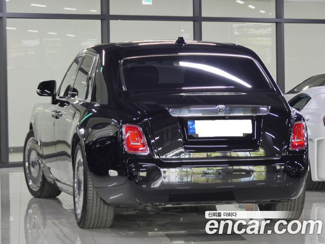 Rolls-Royce Phantom 6.7 V12 - фото 2