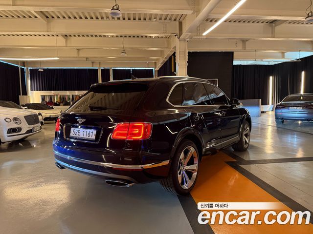 Bentley Bentayga 6.0 W12 - фото 3