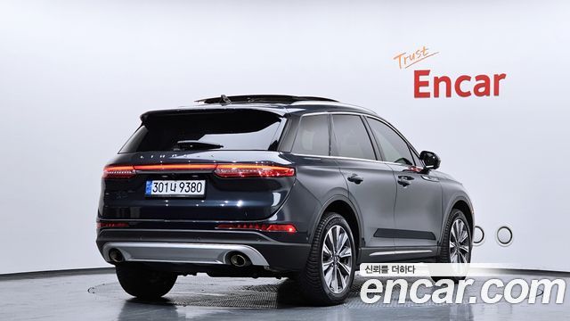 Lincoln Corsair 2.0 Reserve AWD - фото 1