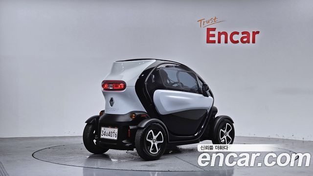 Renault Samsung Twizy Intens(2-seater) - фото 1