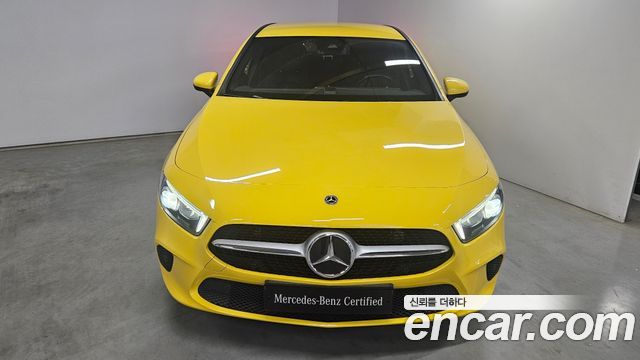 Mercedes-Benz A-Class W177 A220 Hatchback - фото 1
