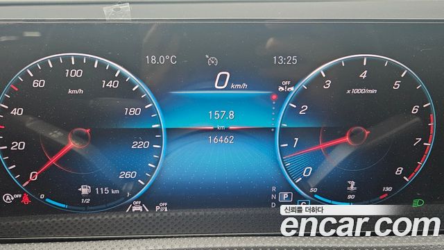 Mercedes-Benz A-Class W177 A220 Hatchback - фото 4