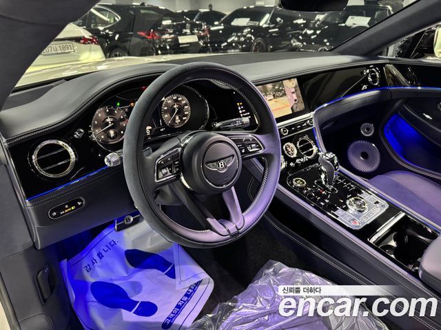 Bentley Continental GT 4.0 GTS - фото 3