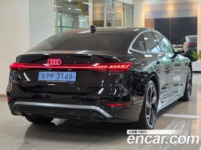Audi A6 e-Tron Performance S line - фото 1