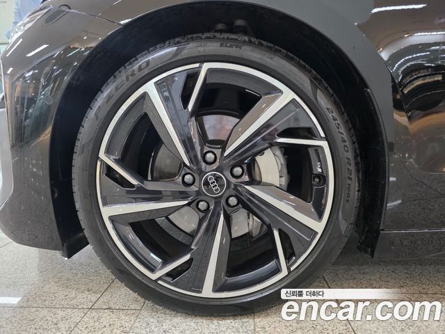 Audi A6 e-Tron Performance S line - фото 4