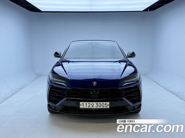 Lamborghini Urus 4.0 V8 - фото 0