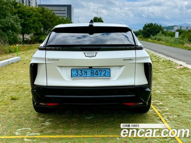 Cadillac Lyriq Sport - фото 2
