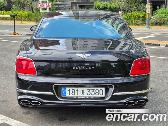 Bentley Flying Spur 3-го поколения 4.0 Azure - фото 4