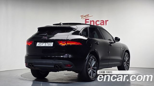Jaguar F-PACE 20d R-Sport - фото 0