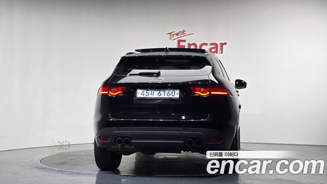 Jaguar F-PACE 20d R-Sport - фото 2
